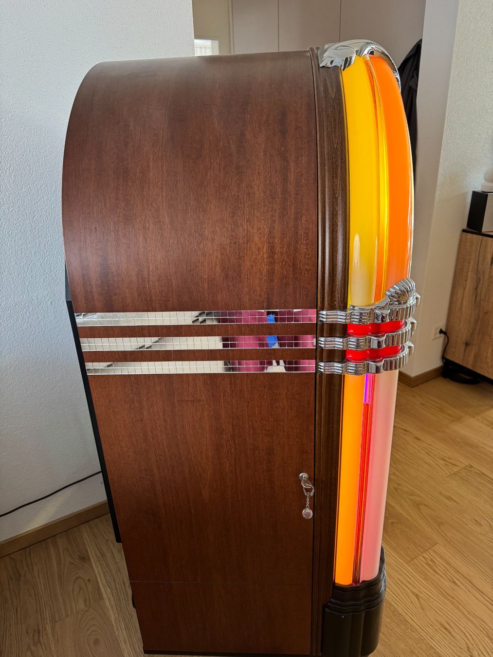 Wurlitzer Musiktruhen: Wurlitzer / Musikbox – Gebraucht aus Flums von Hrroland 2
