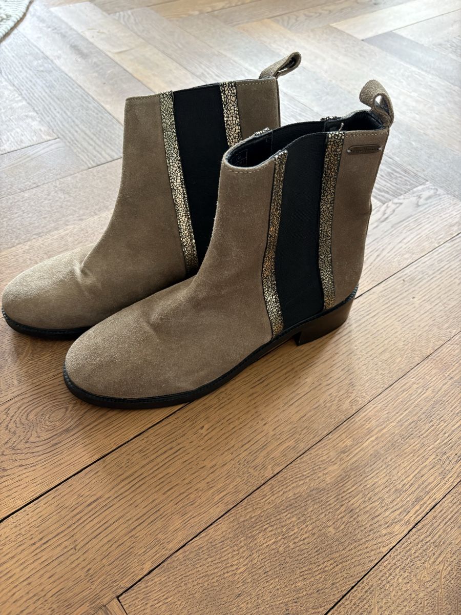 Pepe Jeans Scarpe da donna: Pepe Jeans Stiefeletten  – Usato da Bern venduto da klav 5