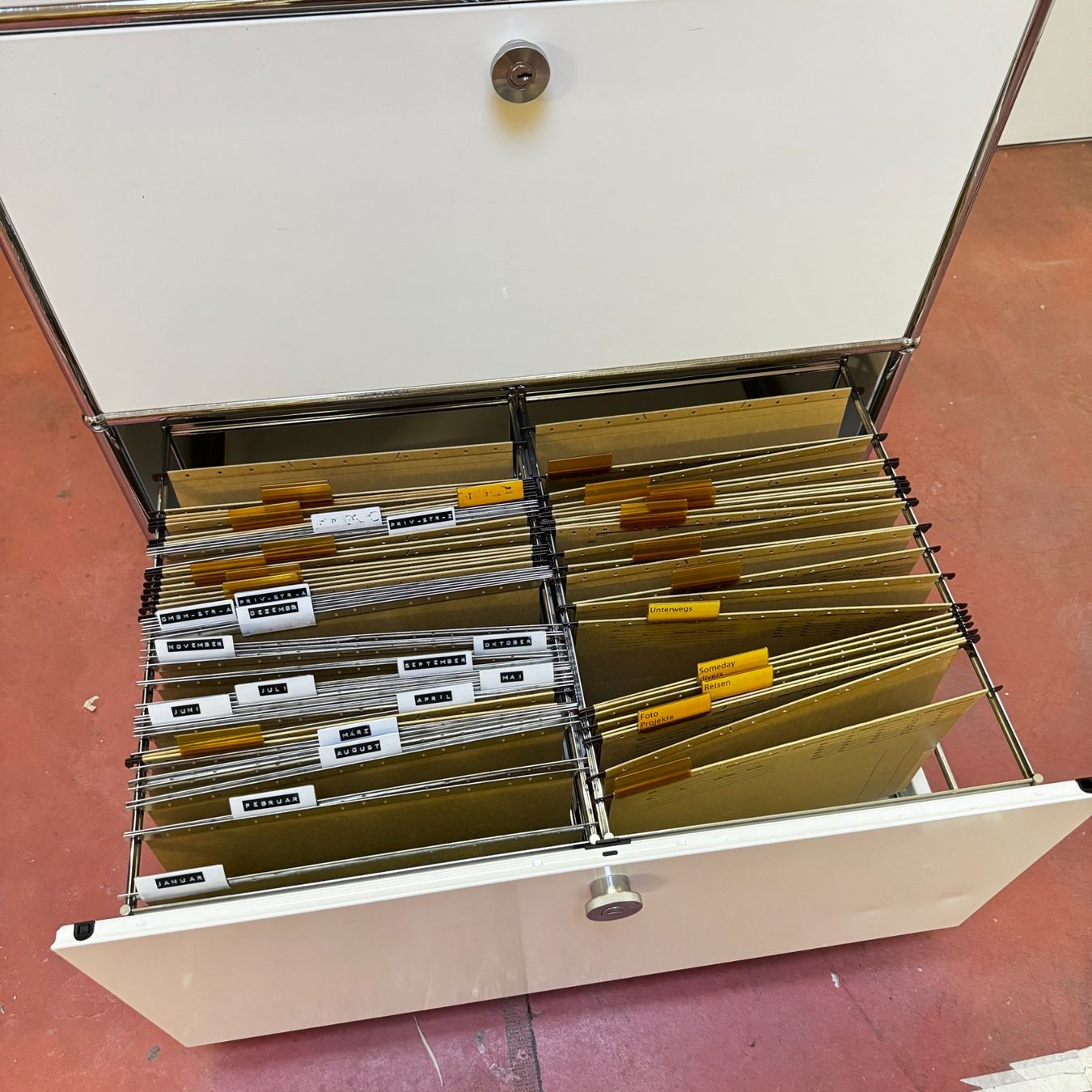 USM Kommoden: USM Sideboard 1x3 weiss mit Rädern – Gebraucht aus Zürich von Yemine 7