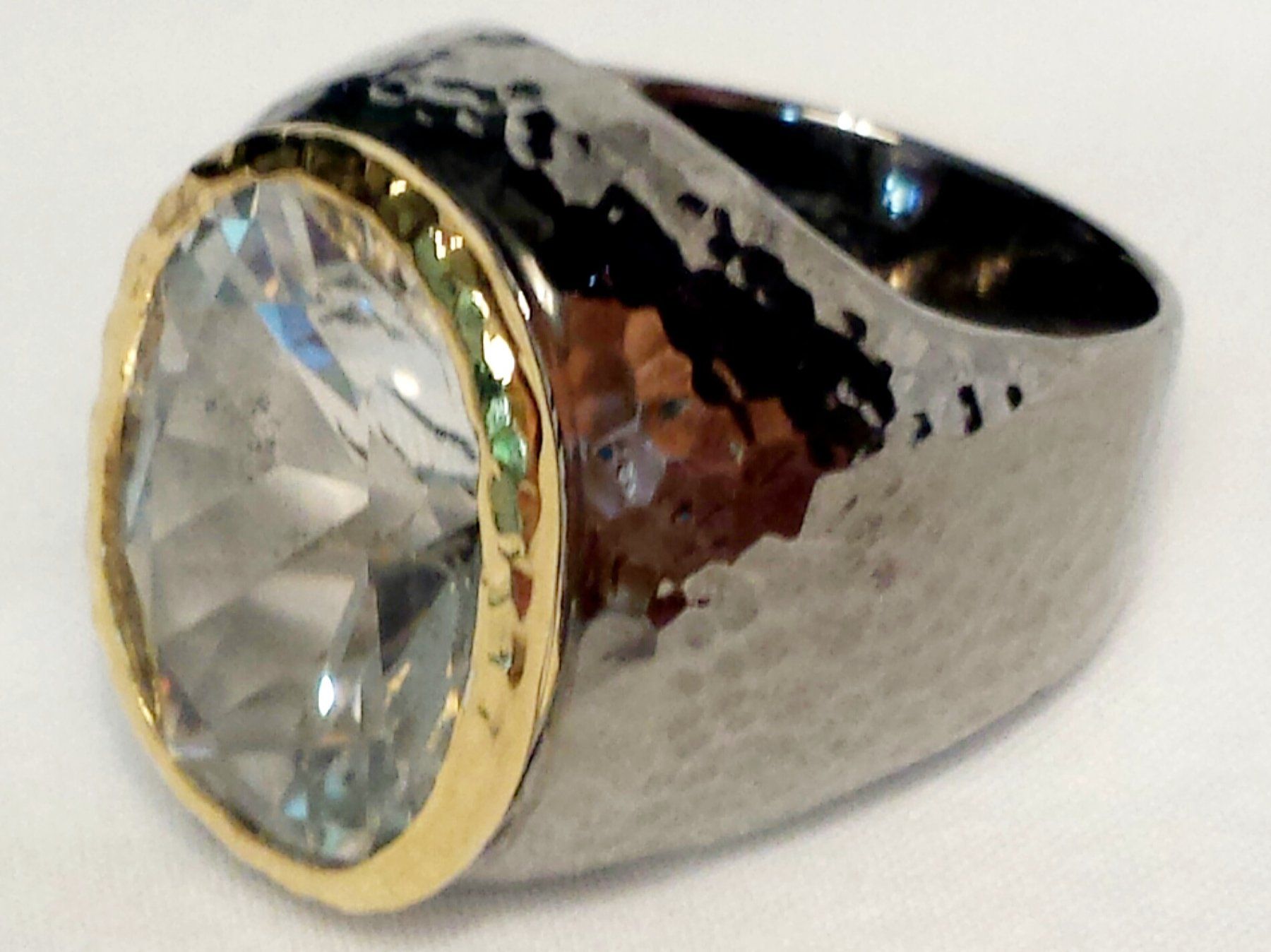 Anelli: Statement Ring, Silberlook mit grossem weissen Quarz ✨ – Nuovo e nell'imballaggio originale da Zürich venduto da adriben