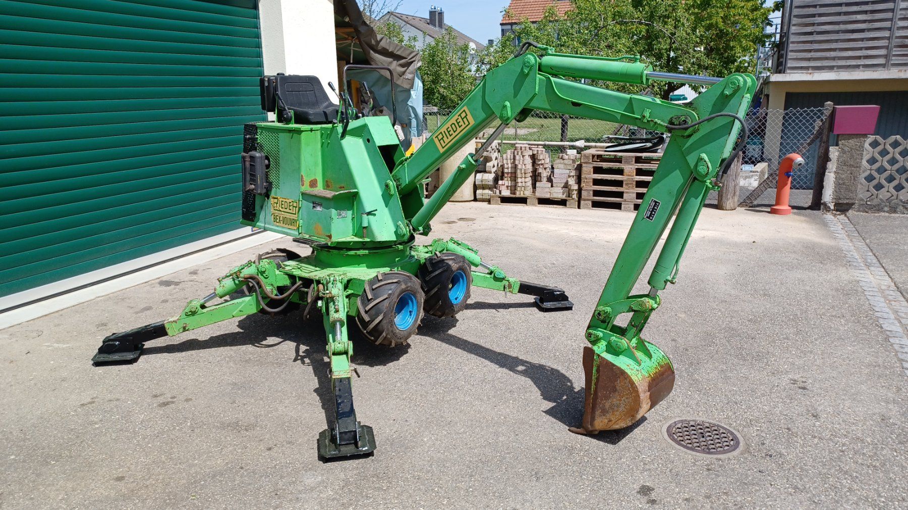 Escavatori: Kleinbagger zu Verkaufen ! – Usato da Suhr venduto da Bondi4 9