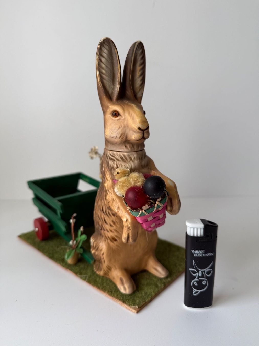 Tutte le decorazioni: Alter Osterhase Candy Container – Usato da Zwingen venduto da moje1 2