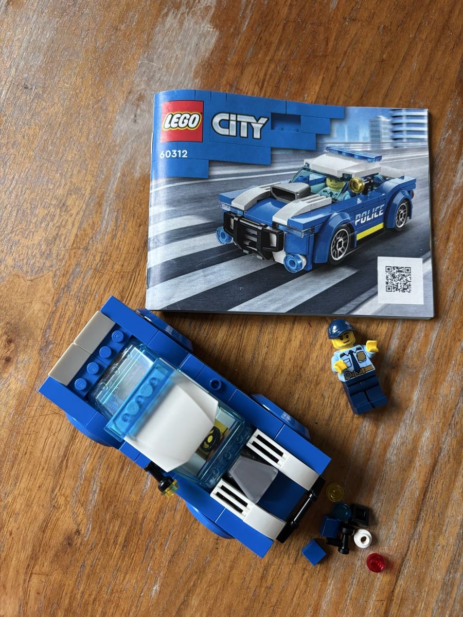 Lego Giocattoli: Lego 60312 Polizeiauto – Usato da Hinwil venduto da princess_12