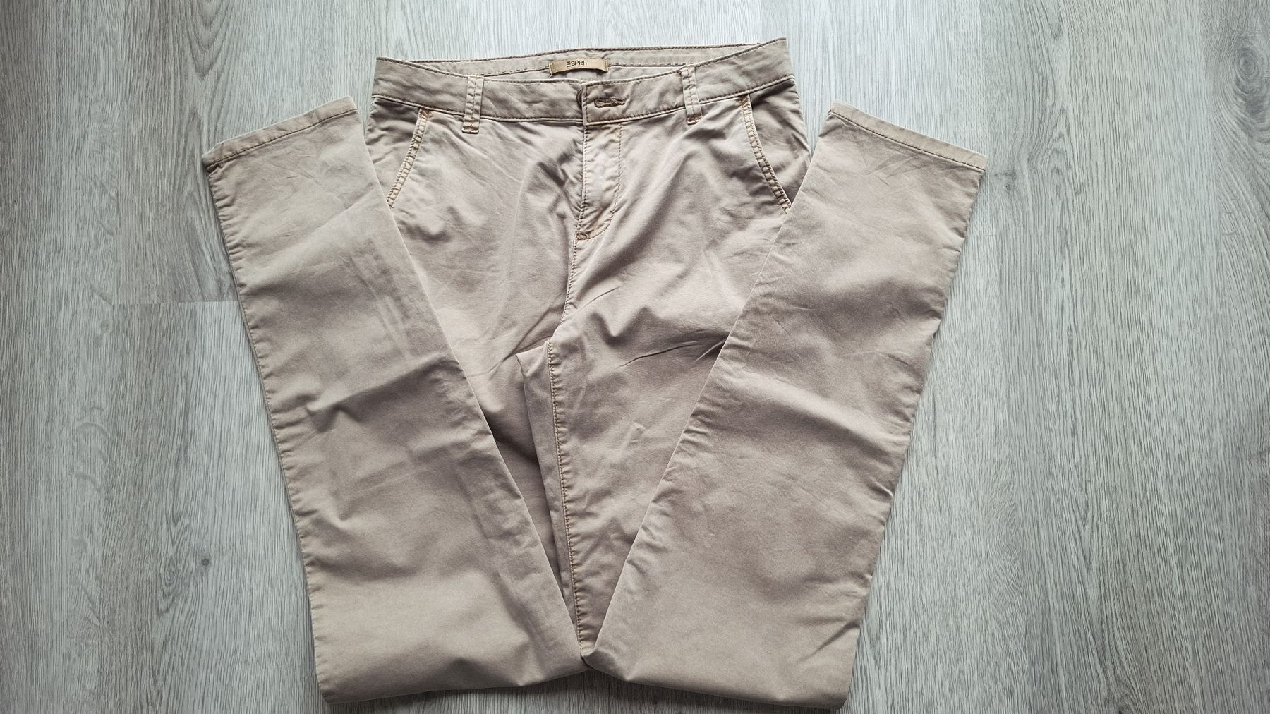 Esprit Pantaloni: Esprit Chinohose, Beige, Gr. 36, – Usato da Emmen venduto da Tigerlady 5
