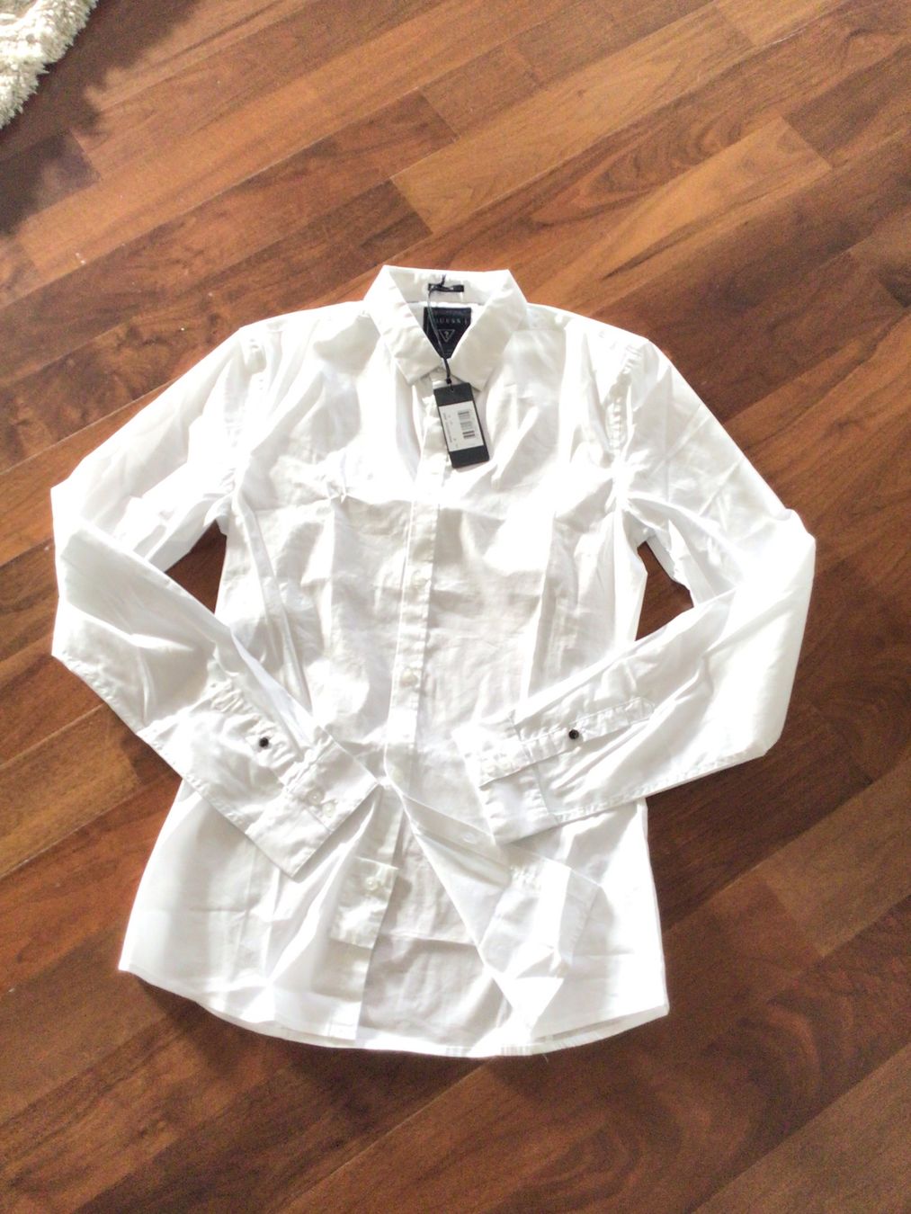 Guess T-shirt: Shirt Guess Neu – Nuovo (secondo la descrizione) da Zürich venduto da ArmariodeRuth_Senora