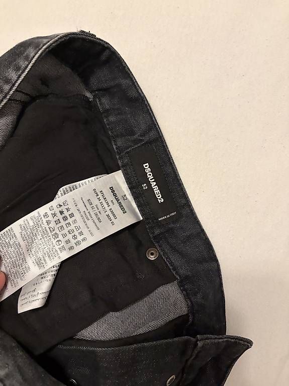 Dsquared2 Jeans: Desquared Jeans GR52 – Usato da Unterkulm venduto da 7017 2