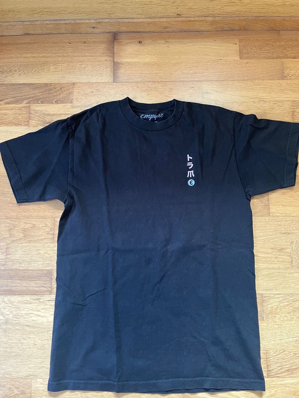 T-shirt: Empyre T-Shirt schwarz M – Usato da Niederscherli venduto da noa_tc6b