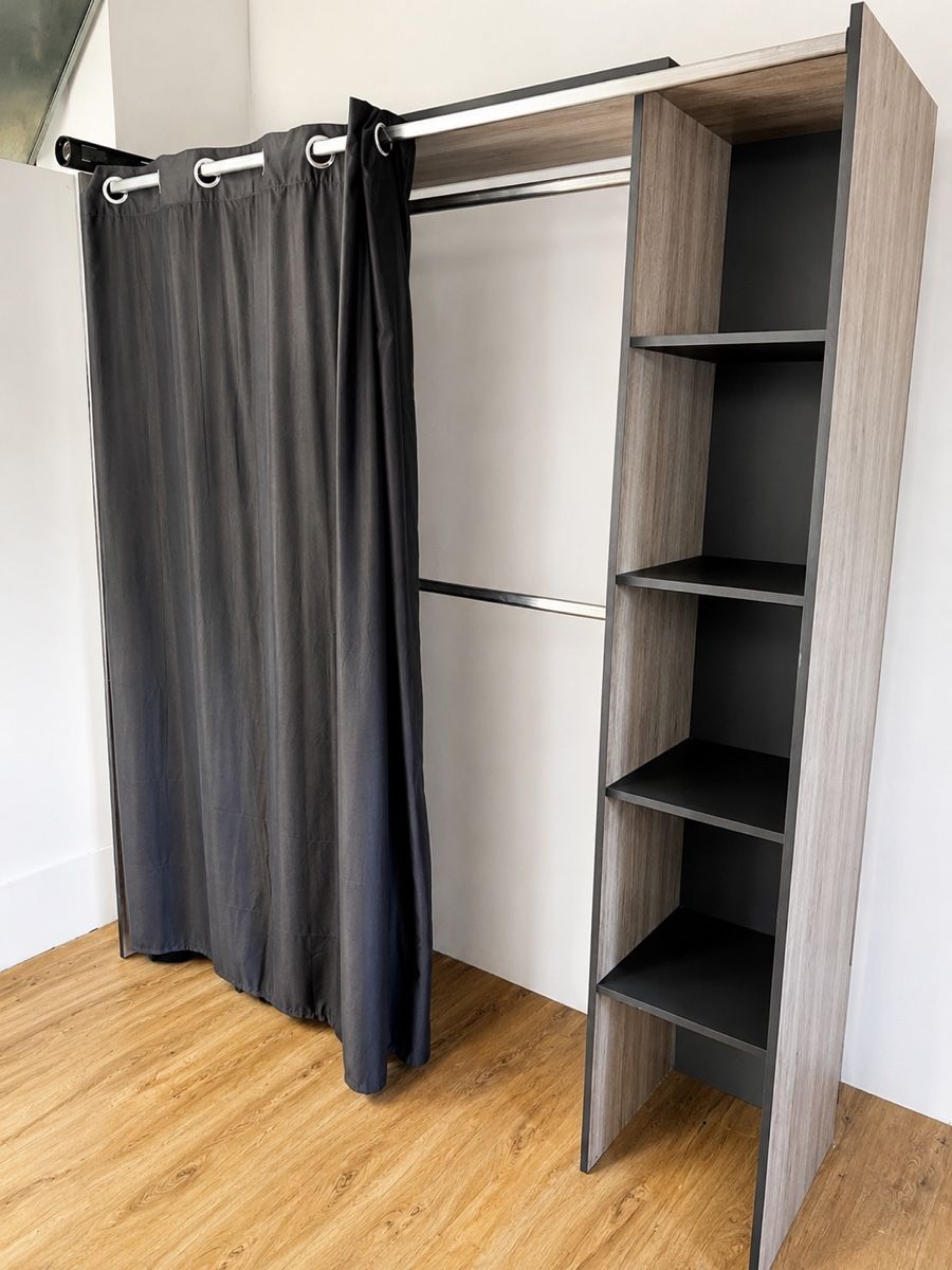 Armadi: Kleiderschrank mit Vorhang – Usato da Luzern venduto da maras03