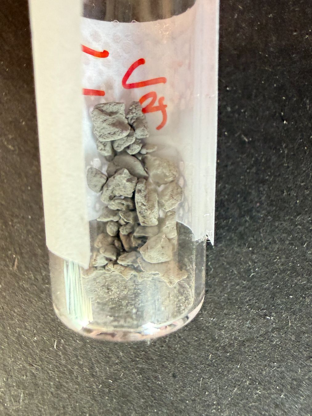 Metalli preziosi: Platin, Pulver, 99,9% Pt, 1 g – Usato da Lützelflüh-Goldb venduto da Elementis 1