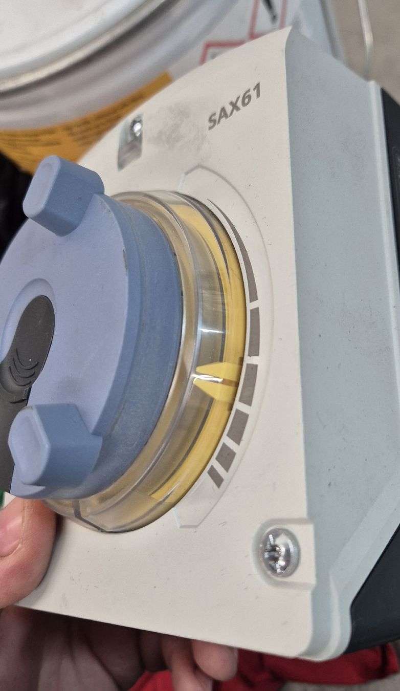 Siemens Radiatori: Siemens SAX61.03 servomoteur de régulation – Usato da Ursy venduto da etisaf 2