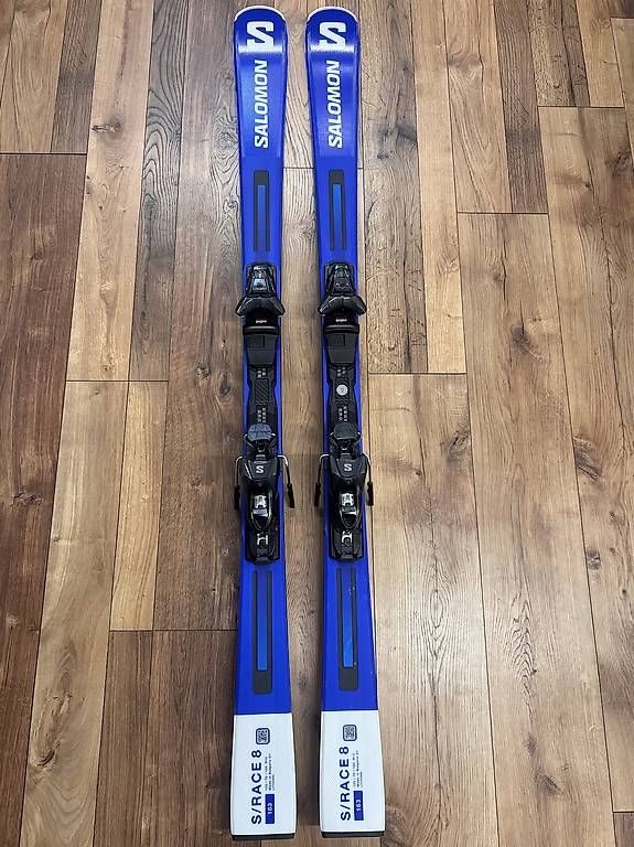 Skis: Salomon S/Race 8 – Gebraucht aus Appenzell Meister. von tho_7vk8