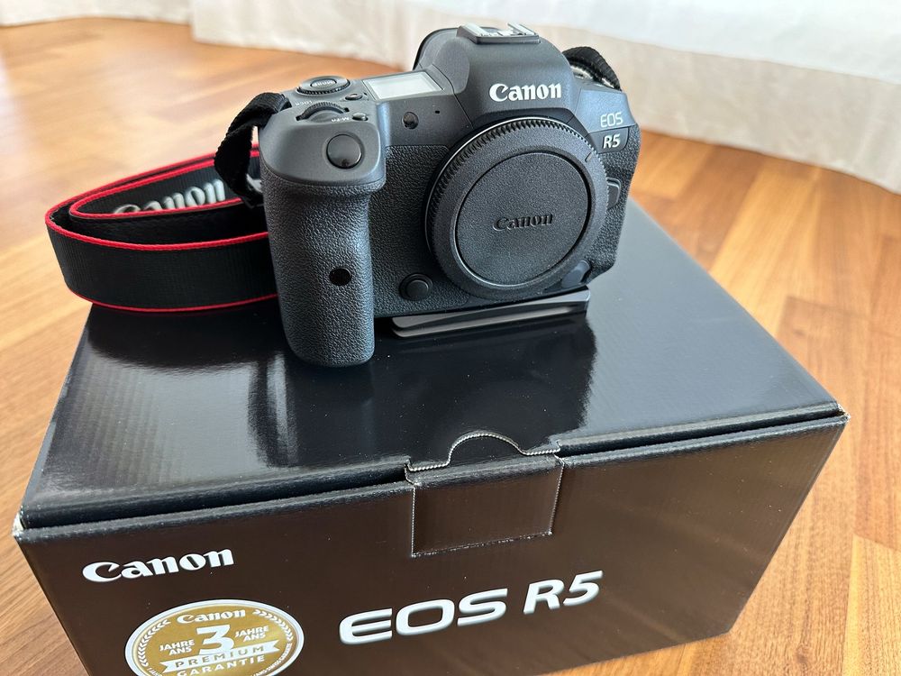 Canon R5 mit hochwertigem Zubehör | Kaufen auf Ricardo