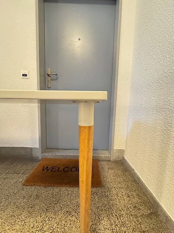 Tische: Holztisch, weiss – Gebraucht aus Zürich von martinfel 1