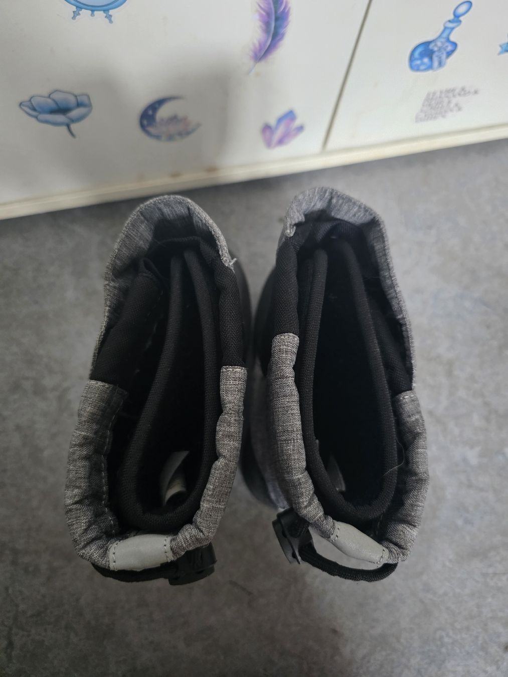 Stonz Scarpe per ragazzi: Stonz Schneeboots 13 – Nuovo (secondo la descrizione) da Ebikon venduto da TessStoran 2