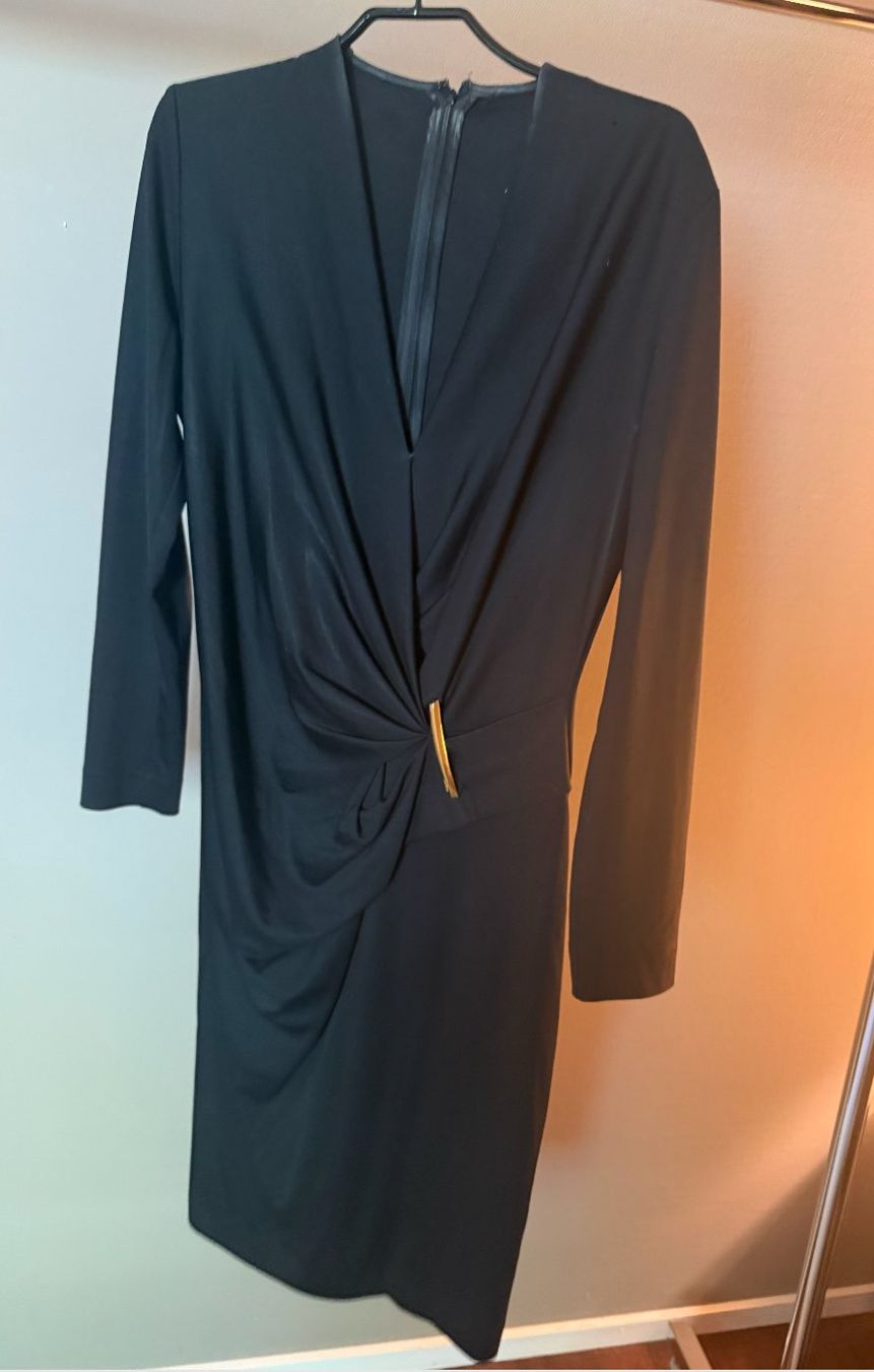 Armani Vestiti: Giorgio Armani Kleid / getragen / 42 – Usato da Zürich venduto da inf_n82r