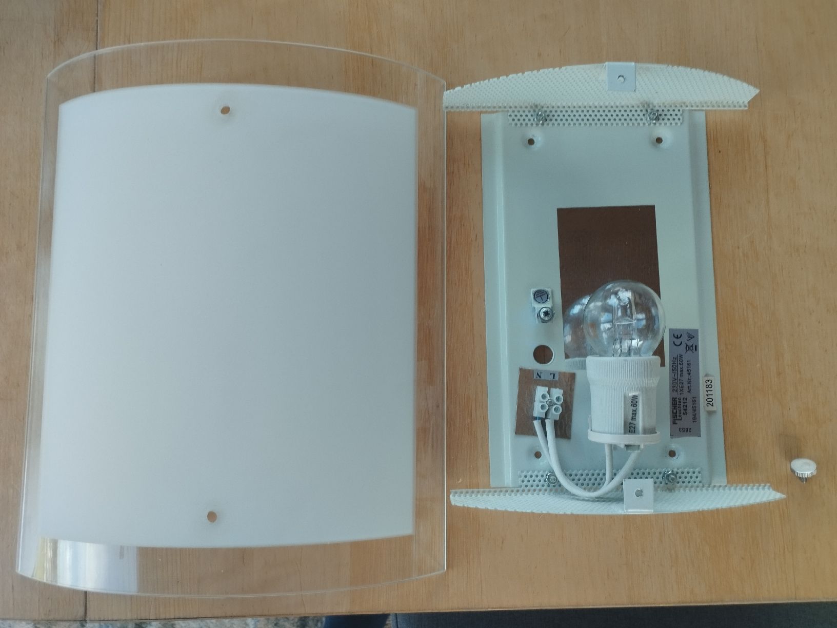 Lampen: Wandleuchte 2Stk. gebraucht  – Gebraucht aus Einsiedeln von Tina707 1