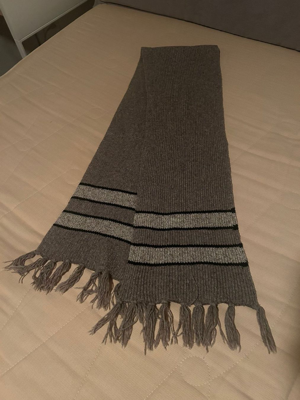 Foulard & Sciarpe: Sciarpa invernale con frange unisex – Usato da Melano venduto da H-Sara