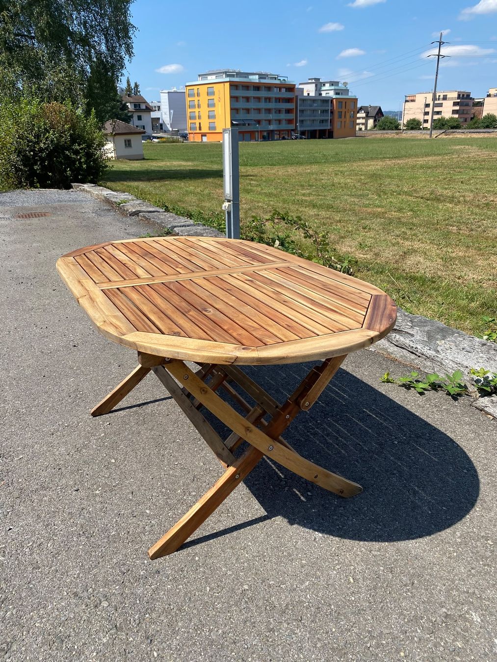 Tavoli: Gartentisch aus Holz + 6 Stühle – Usato da Rothenthurm venduto da BiKe_cLiMb_97 1