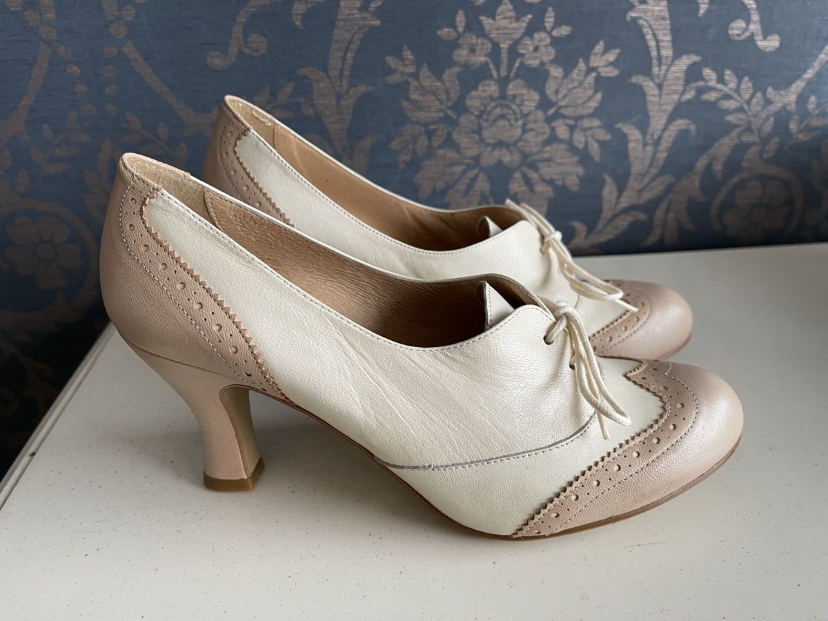 Scarpe da donna: Vintage Pumps von Bata Gr.41 – Nuovo (secondo la descrizione) da Stallikon venduto da BaumArt