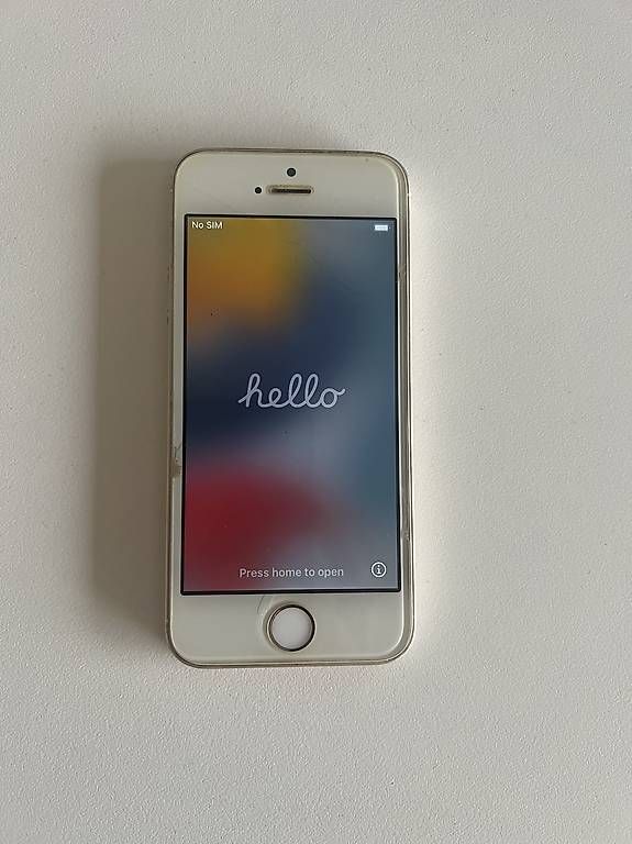 Apple Telefoni cellulari / Smartphones: Iphone SE 32 GB – Usato da Solothurn venduto da ers_t6vr 1