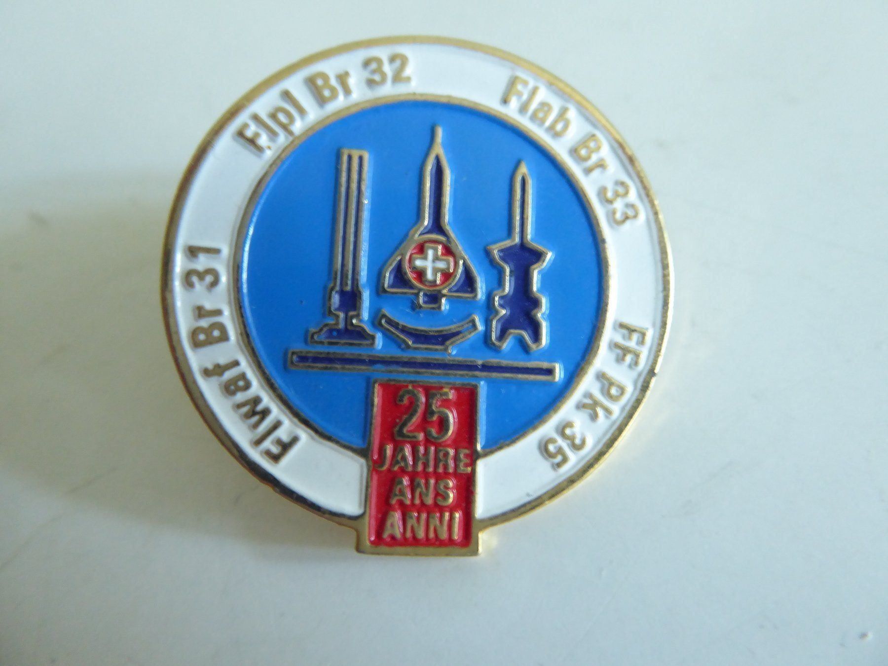 Schweizer Armee Plaketten & Abzeichen: Militär-Pin 25 Jahre, ans, anni – Gebraucht aus Zürich von Chaeffeler