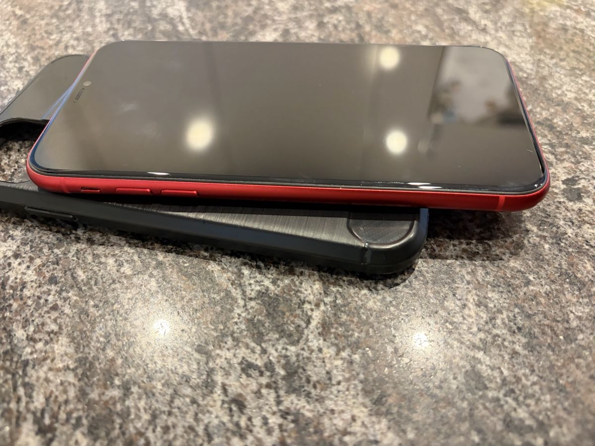 Apple Telefoni cellulari / Smartphones: iPhone 11 in rot ab 1 CHF – Usato da Volketswil venduto da mar_b99n 6