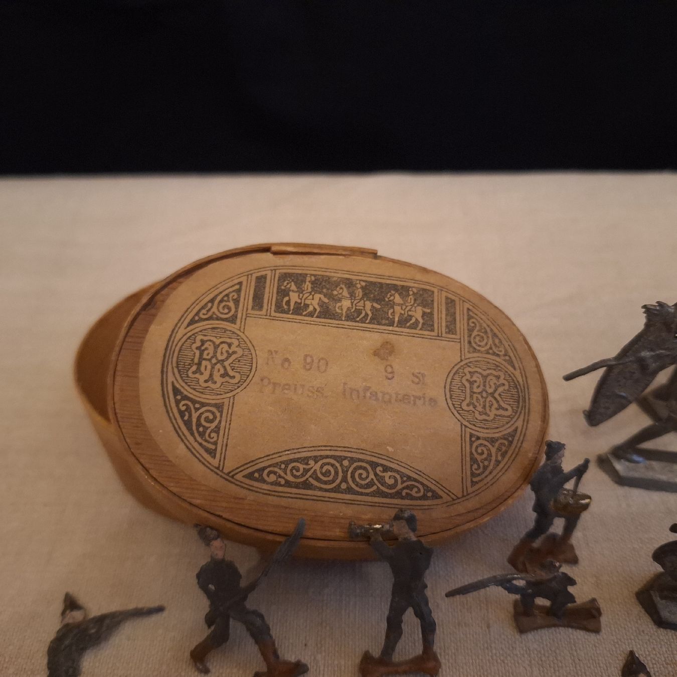 Spielzeuge: Versand möglich! Alte Spielfiguren – Gebraucht aus Winterthur von Goldpipau 1
