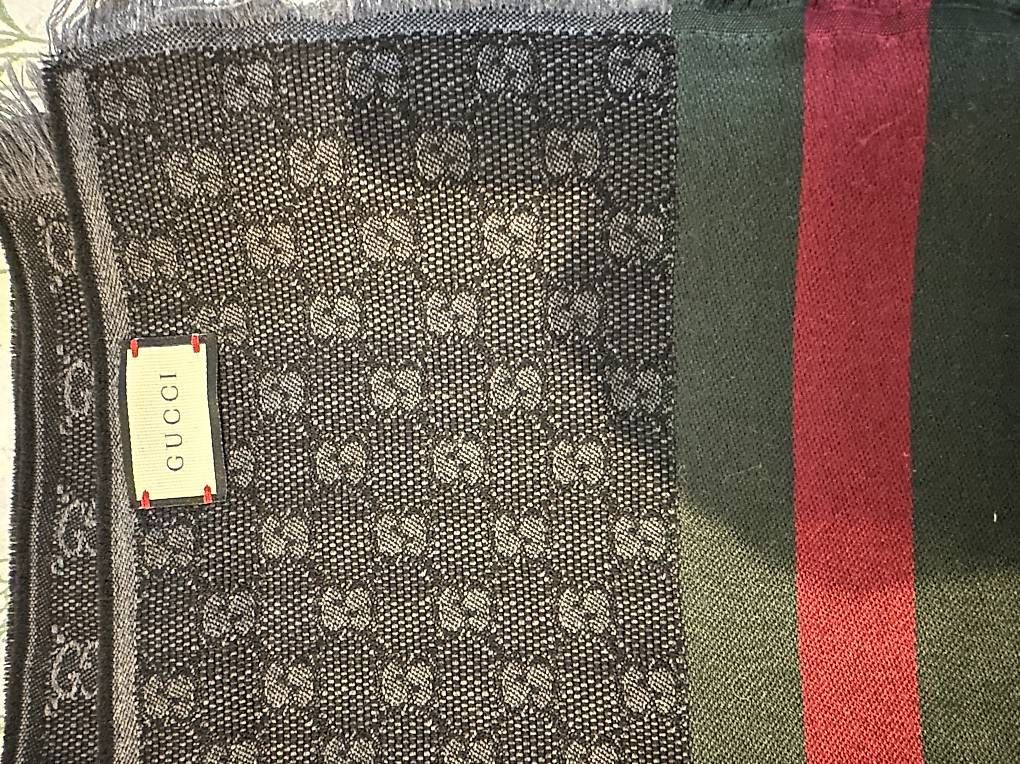 Foulard & Sciarpe: Sciarpa Gucci / Gucci Schal – Usato da Lodrino venduto da luc_f22b 2