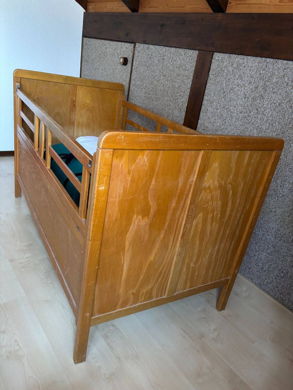 Lits: Kinderbett aus Holz – D'occasion à Gretzenbach par JBTG 5