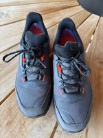 Trekking Schuhe 