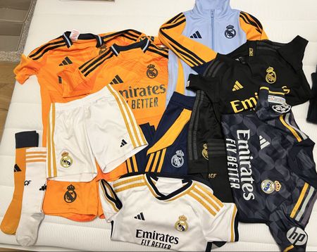 Lot Real Madrid diverses tailles 