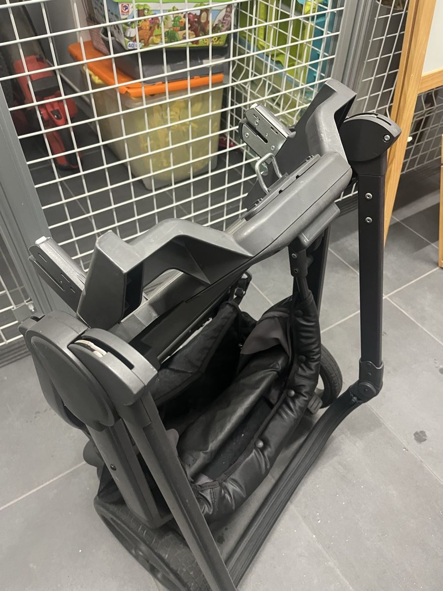 Chicco Carrozzine: Vendo Trio Chicco Style go Up – Usato da Sementina venduto da boc_blg8 1