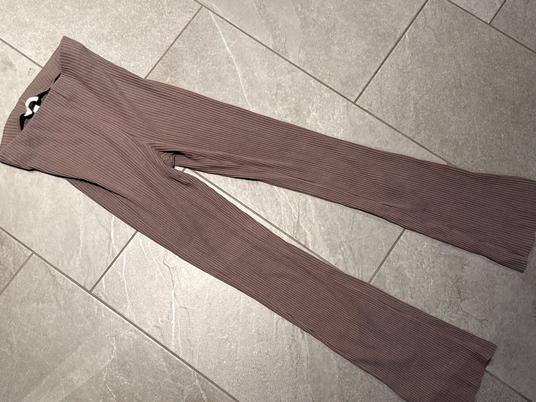 H&M Hosen: Damen Freizeithose S, H&M – Gebraucht aus Amriswil von used2use 1
