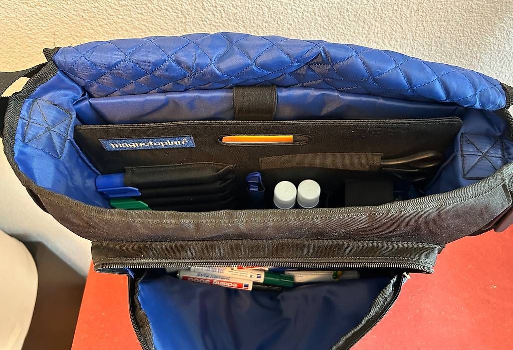 Taschen: Moderatorentasche MESSENGER magnetoplan – Gebraucht aus Winterthur von ens_n2vr 2