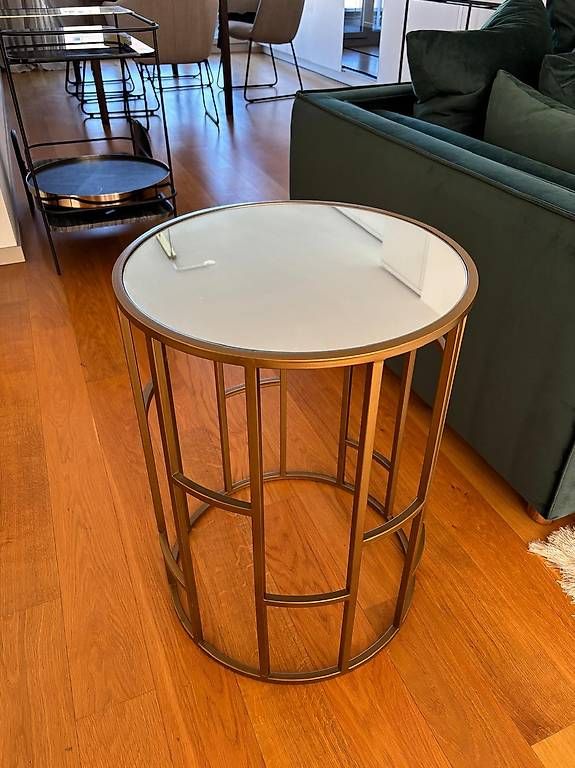 Tavoli: Mirror-based coffee table with golden legs – Usato da Zürich venduto da mar_lz8m