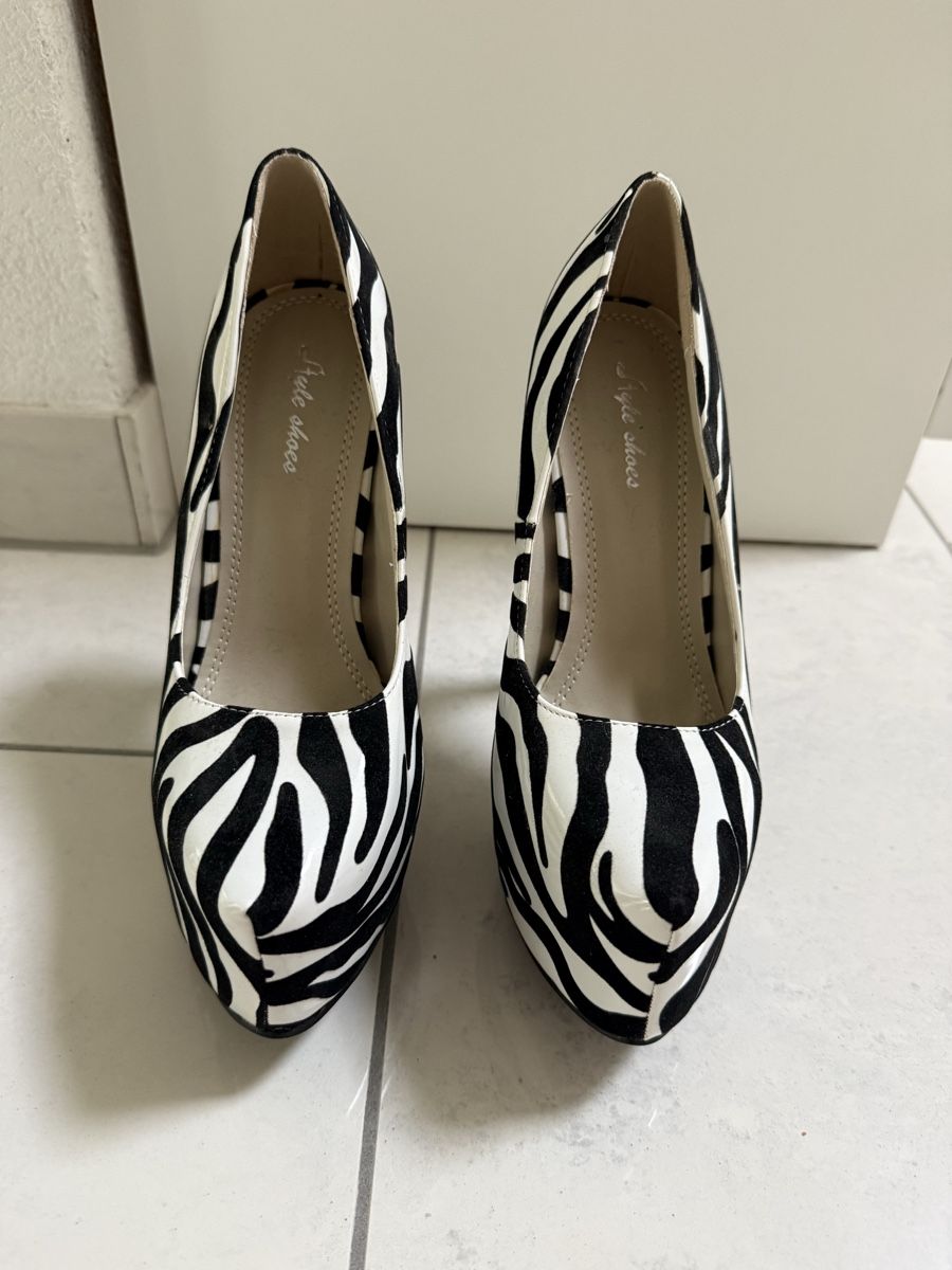 Chaussures femmes: Pumps Zebra-Muster – Neuf (Voir description) à Münsingen par energystar15 1