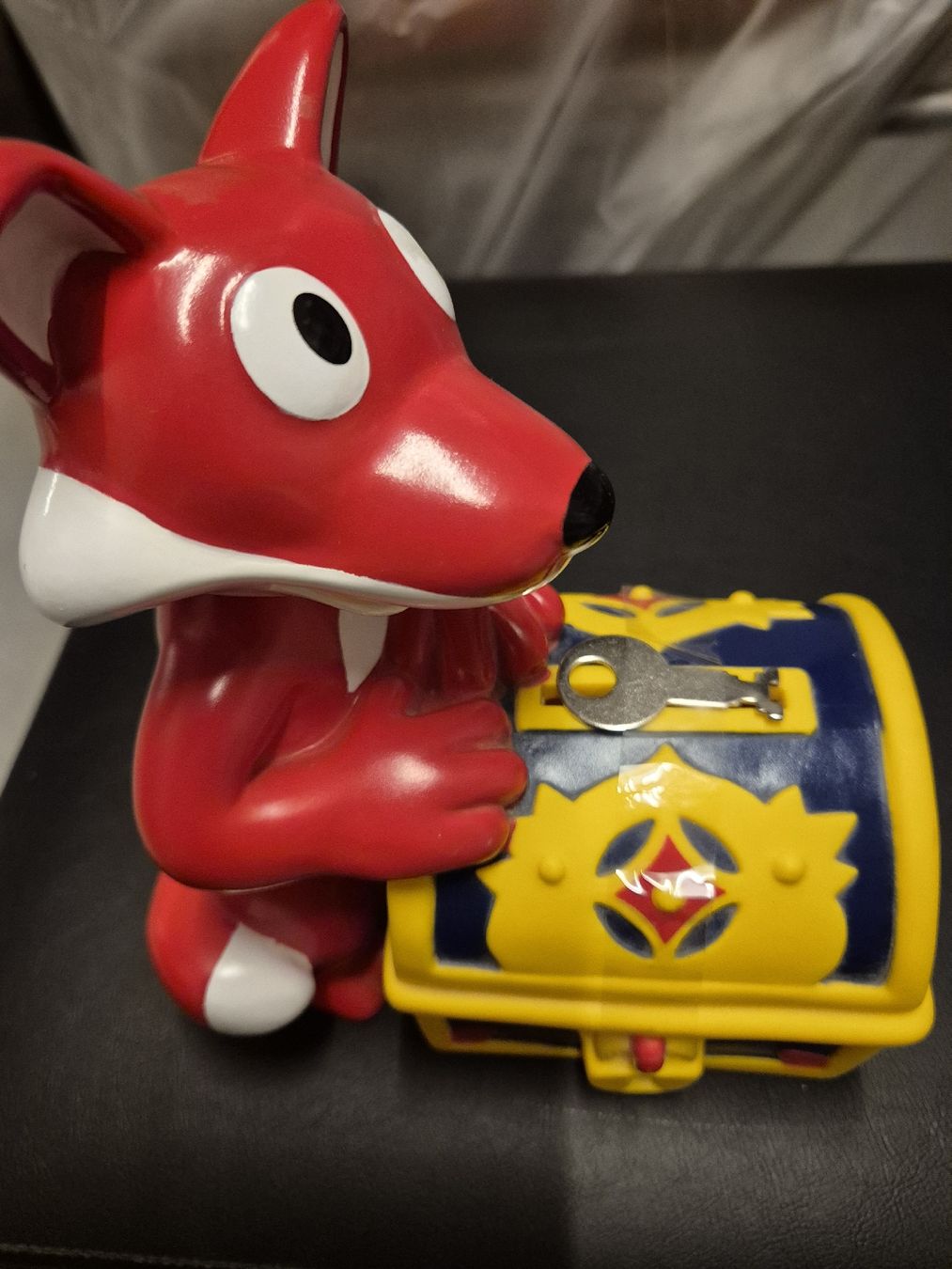 Salvadanai: UBS Spardose Fuchs Tresor mit Schlüssel – Usato da Villmergen venduto da MONCHHICHI