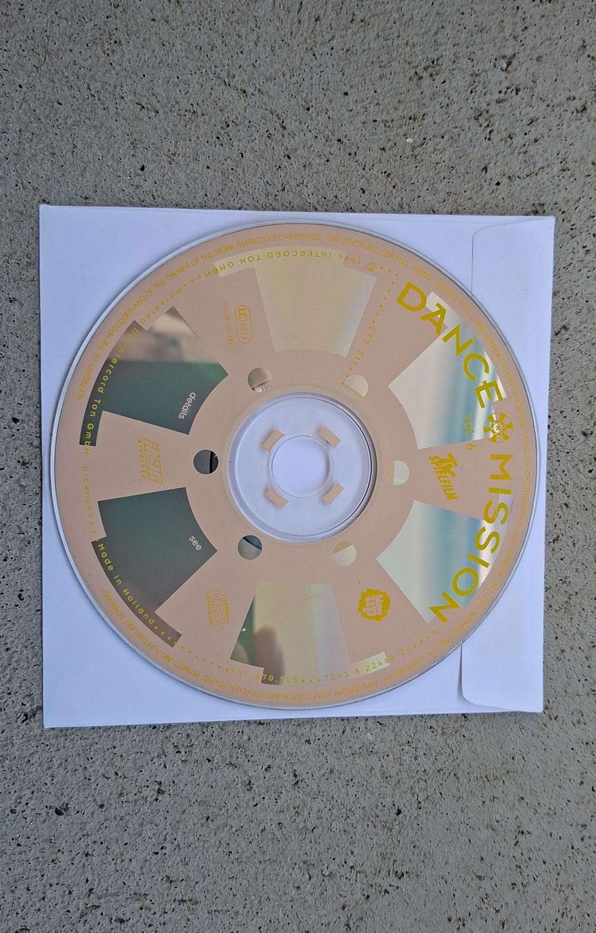 CD: Dance Mission Vol 6 CD guter Zustand – Usato da Gretzenbach venduto da RedCarGuy