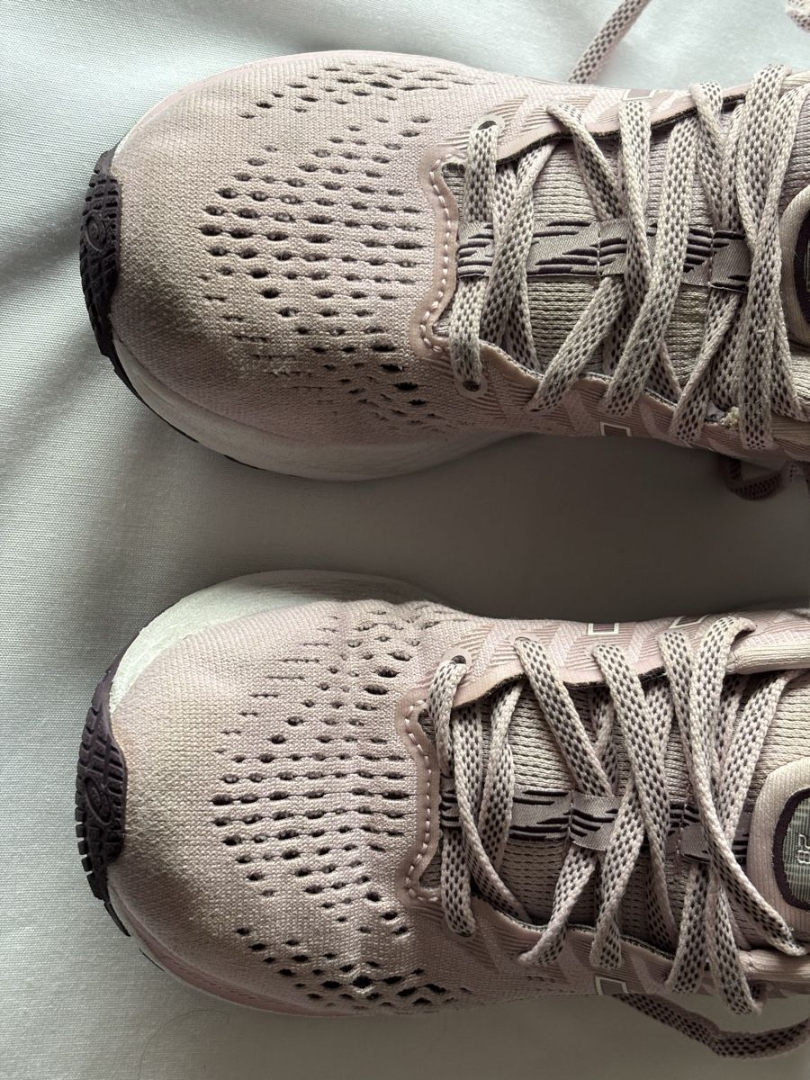 Asics Damenschuhe: Asics GelKamano 28 – Gebraucht aus Kesswil von Branca-01 3
