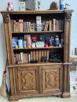 antikes Bücherregal