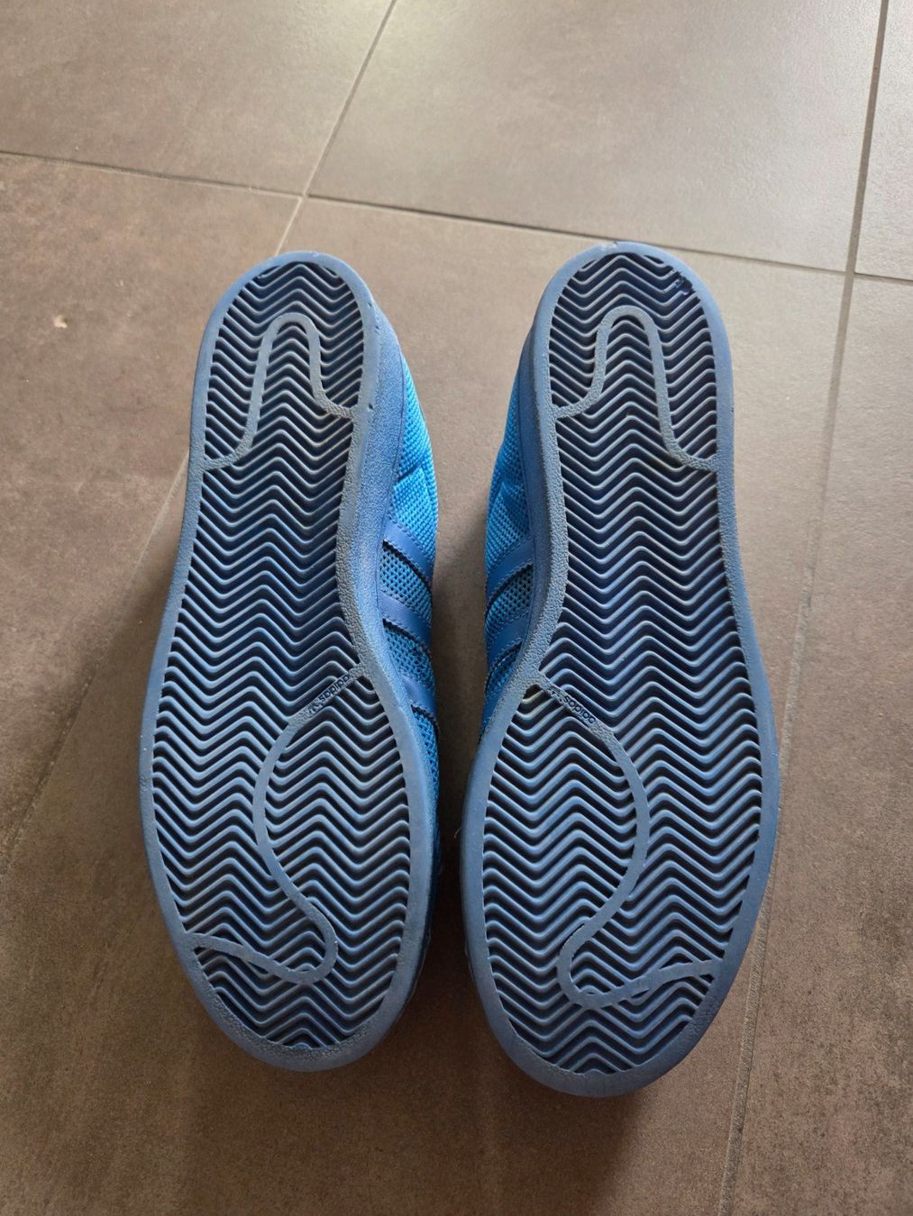 Chaussures hommes: Adidas Superstar – D'occasion à Dürrenäsch par JFAS 3