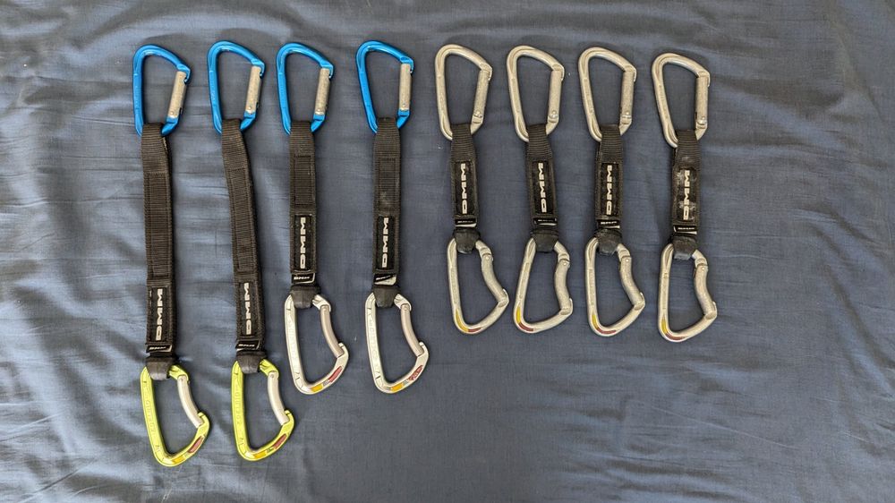 8 climbing quickdraw sets Kaufen auf Ricardo