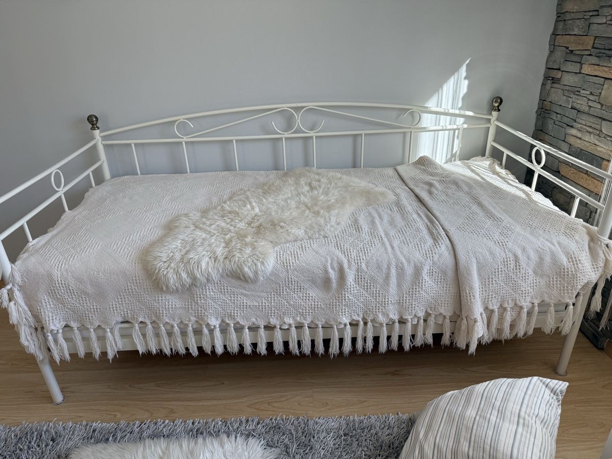 Betten: Bett – Gebraucht aus visp von Kmemo1
