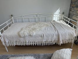 Bett