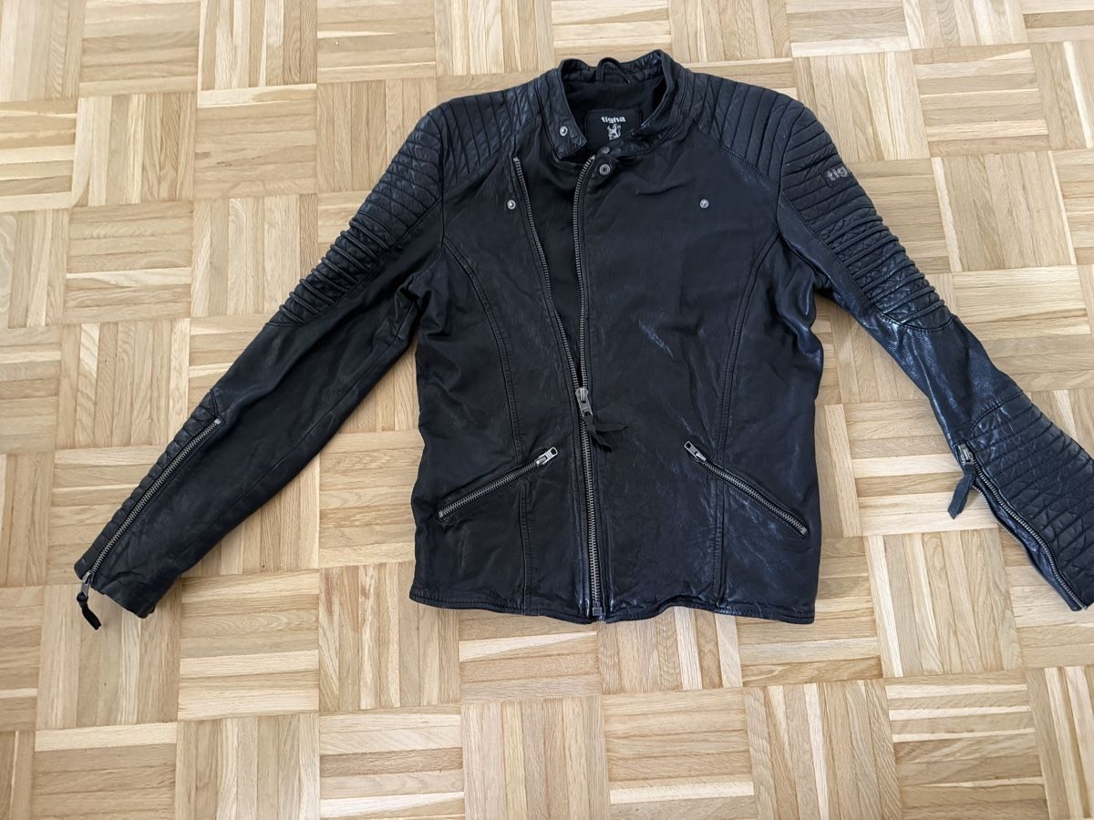 Jacken: Super schöne Tigha Echtleder Jacke Grösse L – Gebraucht aus St. Gallen von Youneverwalkalone
