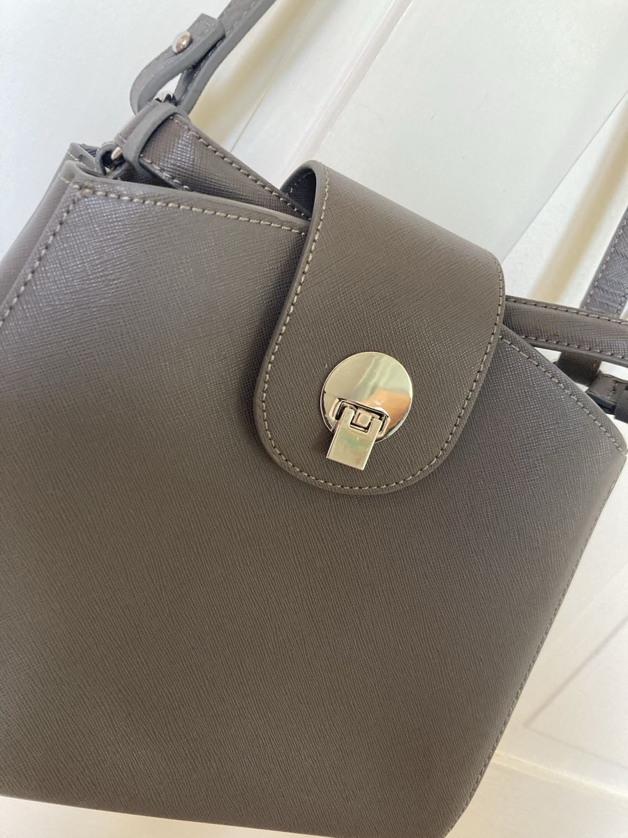 Borse da donna: Elegante Umhängetasche – Nuovo (secondo la descrizione) da Bäretswil venduto da Ki-Ja-S 1