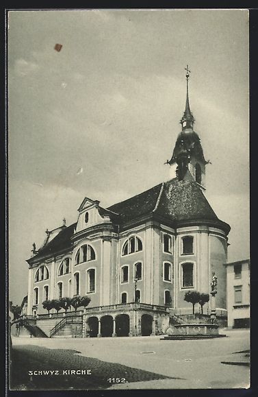 Cartoline postali: AK Schwyz, Partie an der Kirche – Usato da Berlin venduto da bartko-reher