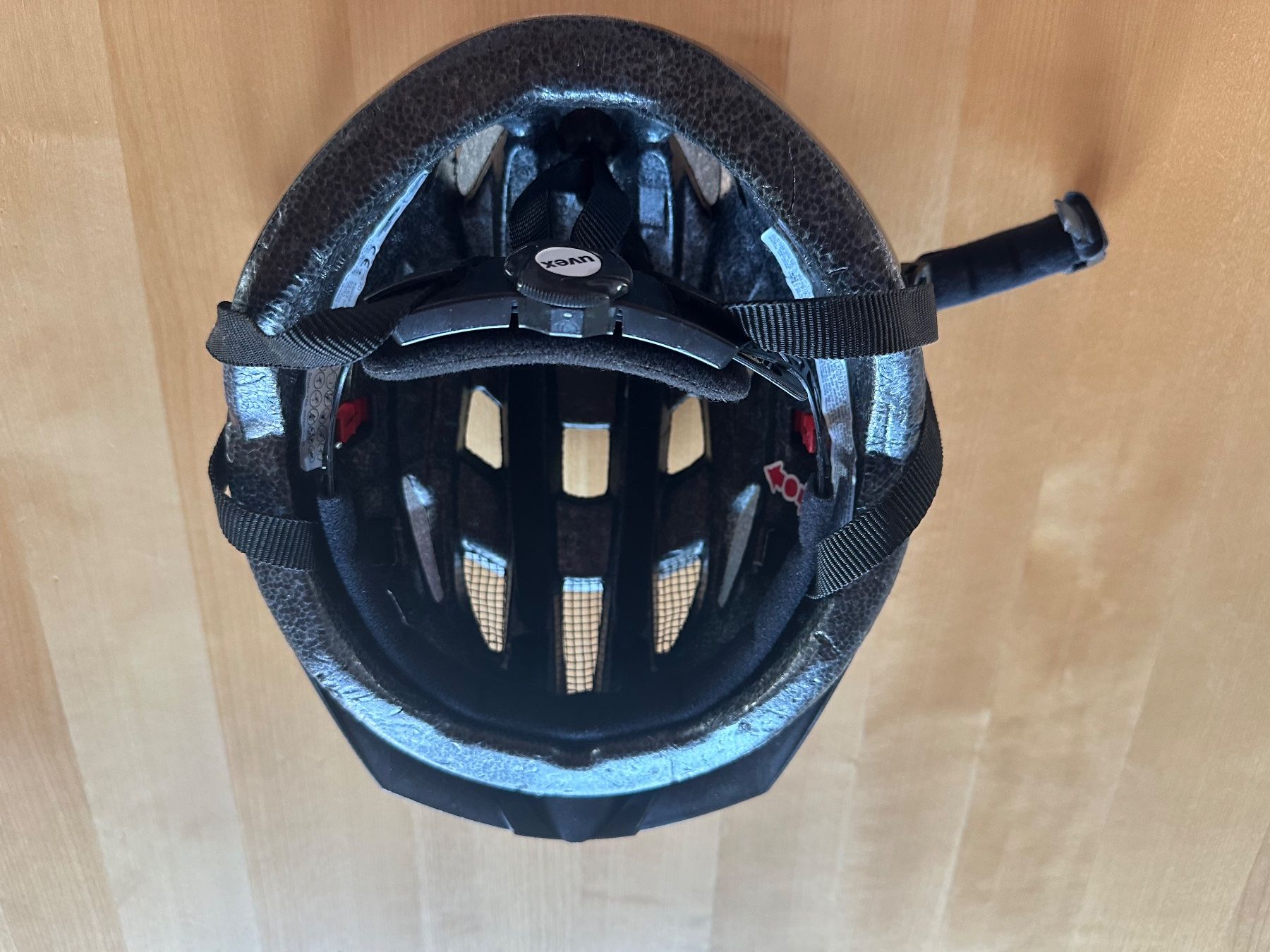 Uvex Caschi: Fahrradhelm UVEX – Usato da Buchs AG venduto da lucazubi7 3