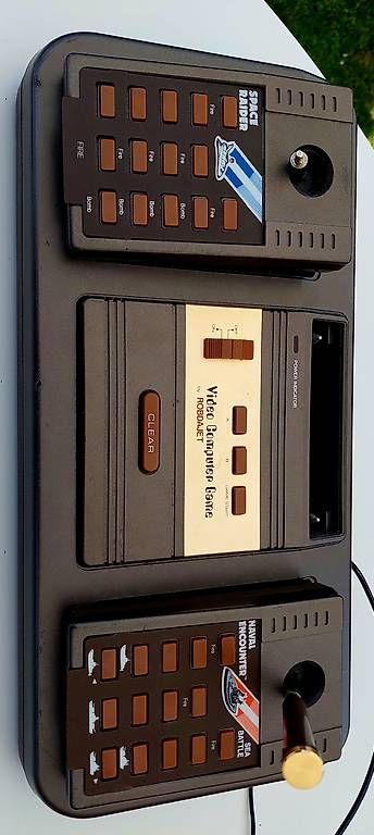 Consoles: Robdajet Konsole 1982 plus 5 Games – Défectueux à Gwatt (Thun) par ARC_TERYX 1