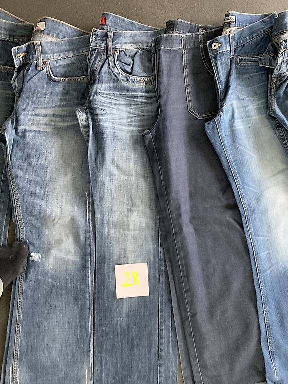 Jeans: Damen Skinny Jeans Gr. 28 – Usato da Itingen venduto da grapri 3